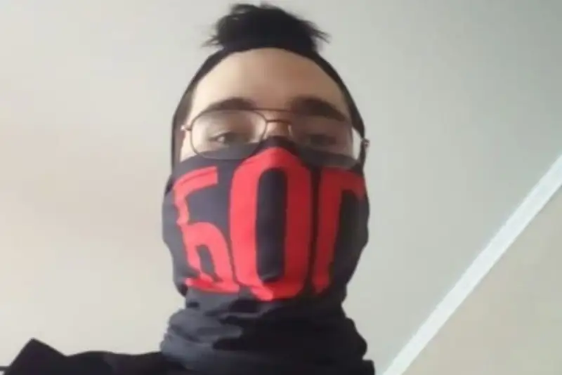 Қазан: Мектепке қарулы шабуыл жасаған жігіттің видеосы жарияланды