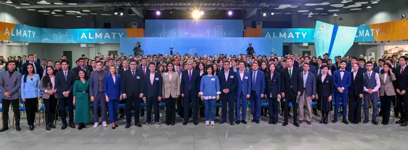 Тоқаев Алматыда студенттермен және жас ғалымдармен кездесті