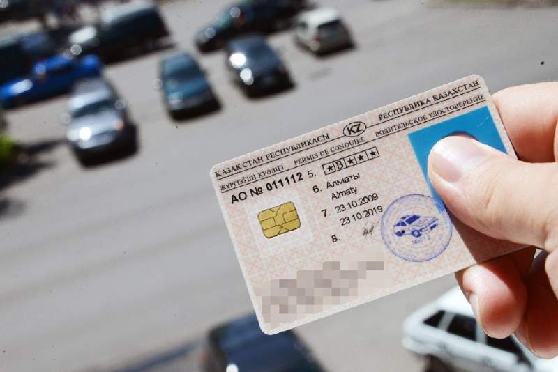Енді жүргізушілер көлік жүргізу куәлігінсіз жүре алады