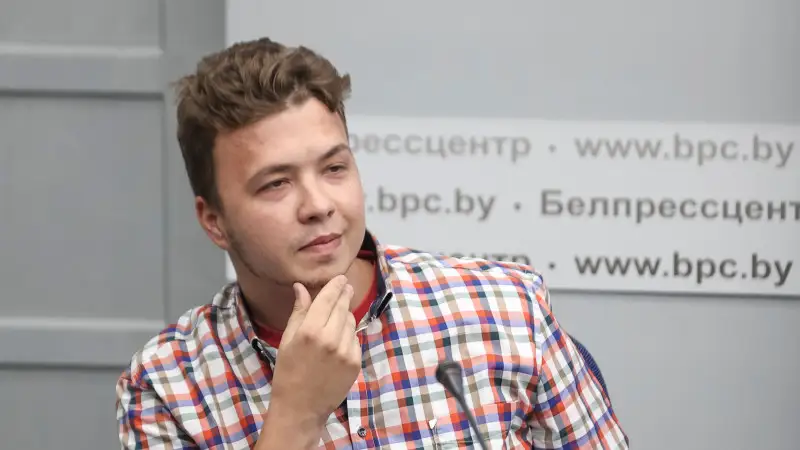 Оппозициялық Telegram-арнаның негізін қалаушы Протасевич үйқамаққа ауыстырылды