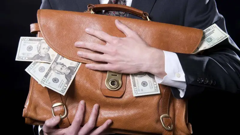 Лауазымды тұлғалар мектеп құрылысына бөлінген ақшаны жеп қойды