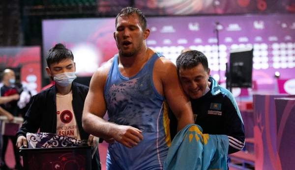 Олег Болтин әлем чемпионатының жартылай финалына шықты 