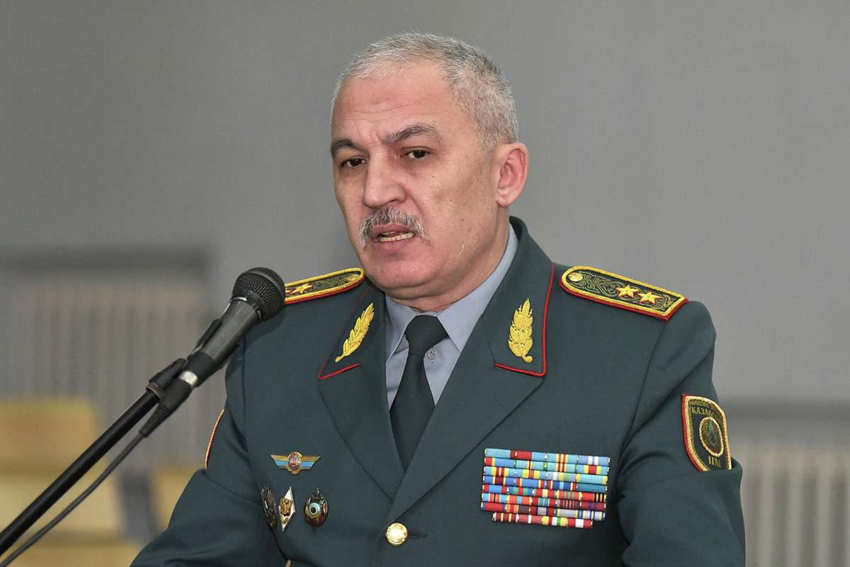 Қорғаныс министрі: Өкпелесең көшіп кет