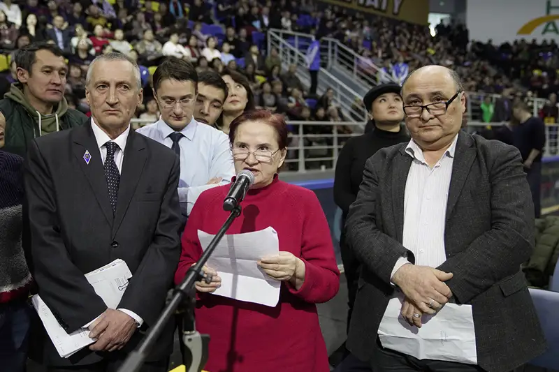 Алматы тұрғындары әкімді жібергісі келмеді 