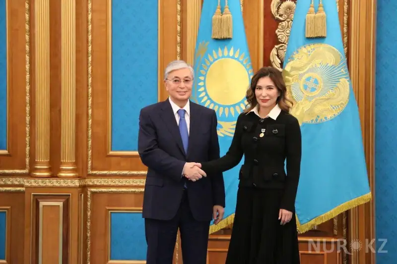 Тоқаев Тасмағамбетовтің қызын марапаттады