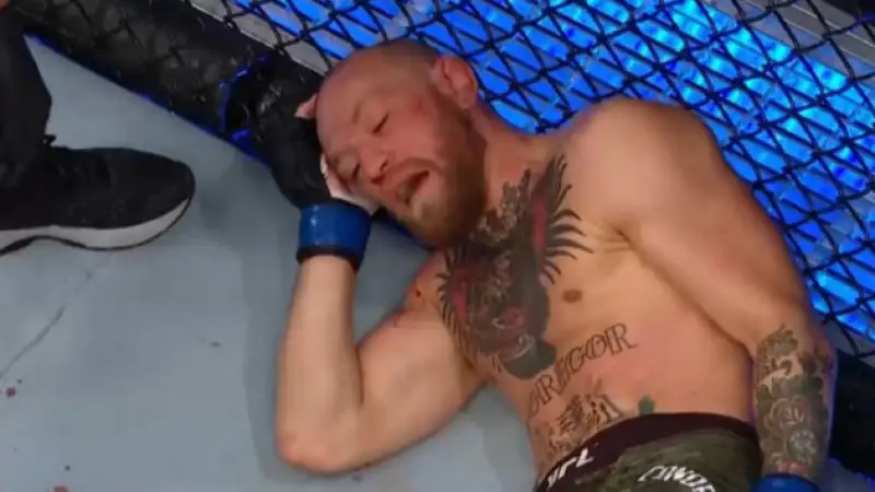 Техникалық нокаутпен жеңілген Конор МакГрегор мәлімдеме жасады