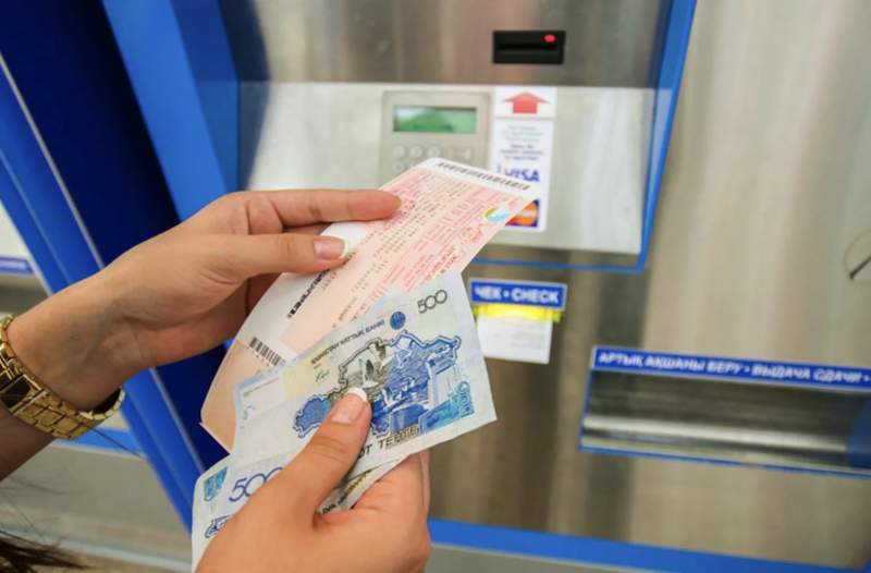 Елімізде пойыз билеттерін сатып алуға қатысты жаңа ережелер күшіне енді