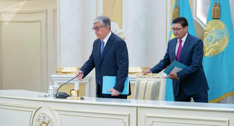 Тоқаев Берік Уәлиді  баспасөз хатшысы қызметінен босатты