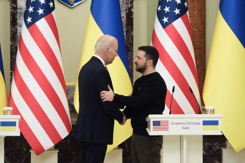 Джо Байден Украинаға келді (видео)