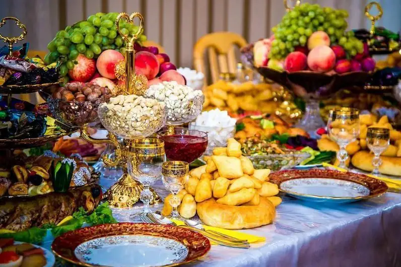 Карантинде жер үйде той жасаған 