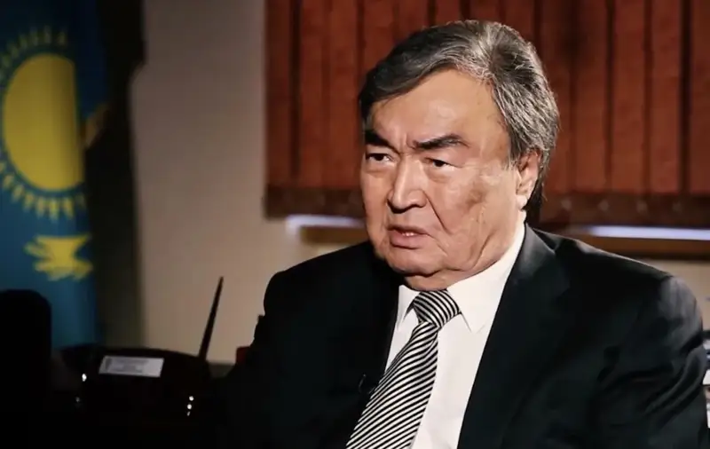 Олжас Сүлейменов «Қазақстан халық конгресі» партиясының төрағасы болып сайланды