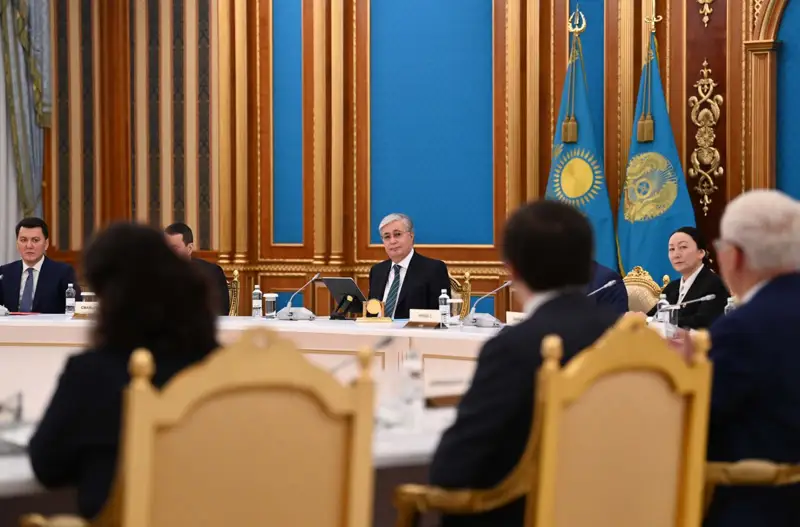 Президент: Ғалымдардың жалақысы төмен