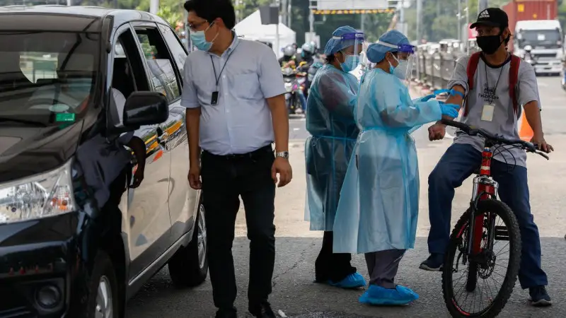 Короновирустің қазіргіден де жылдам жұғатын жаңа түрі тарала бастады