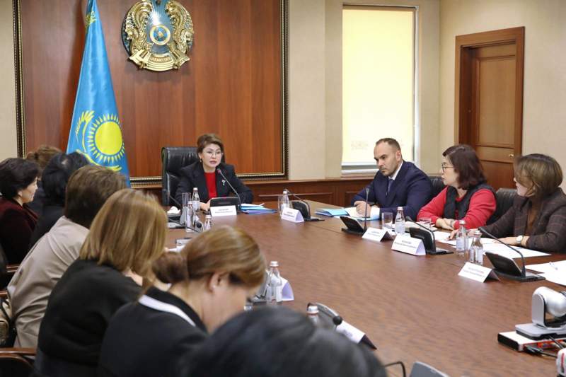 Ұлттық комиссия өңірлердегі әйелдердің мәселелерін шешуге баса назар аударды