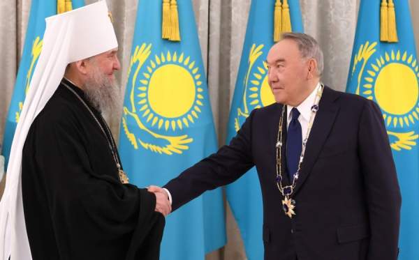 Назарбаев «Алғыс» орденімен марапатталды