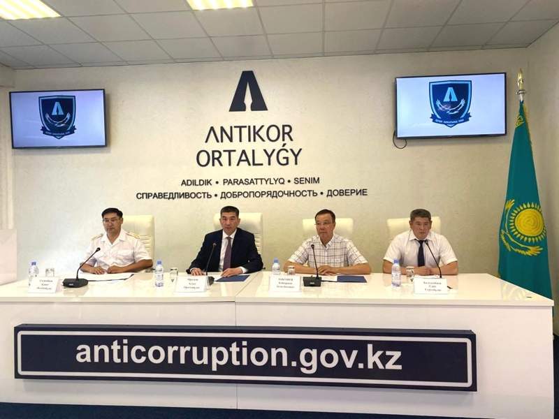 Антикор Алматы сыбайлас жемқорлыққа қарсы мәдениетті ілгерілету мәселелері бойынша спикерлердің пулымен кездесу өткізді