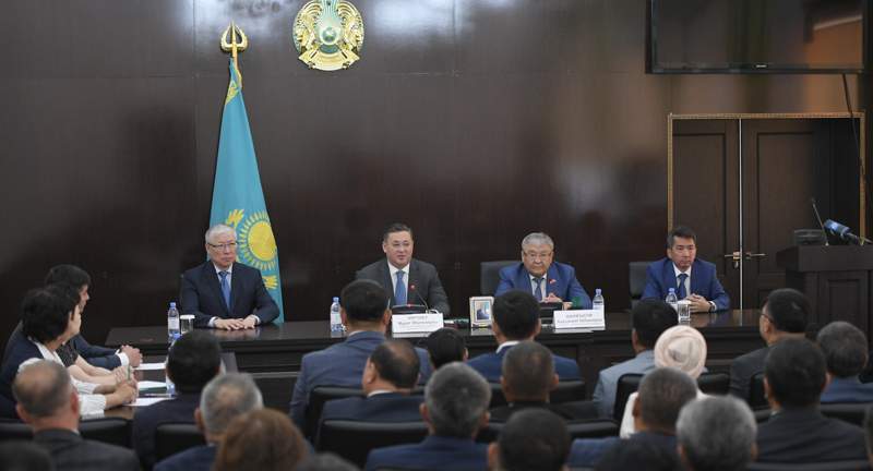 Президент Әкімшілігінің басшысы Ұлытау облысының жаңа әкімін таныстырды