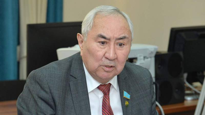 Мәжіліс депутаты Жигули Дайрабаевтың  ұлдарына құлдықта адам ұстады деген айып тағылды