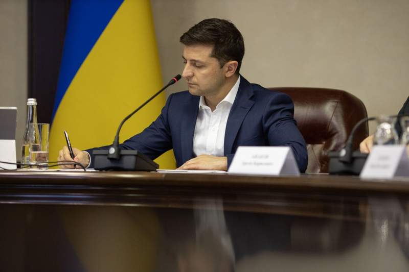 Зеленский сатқындық жасағандарға жазаны қатаңдатты   