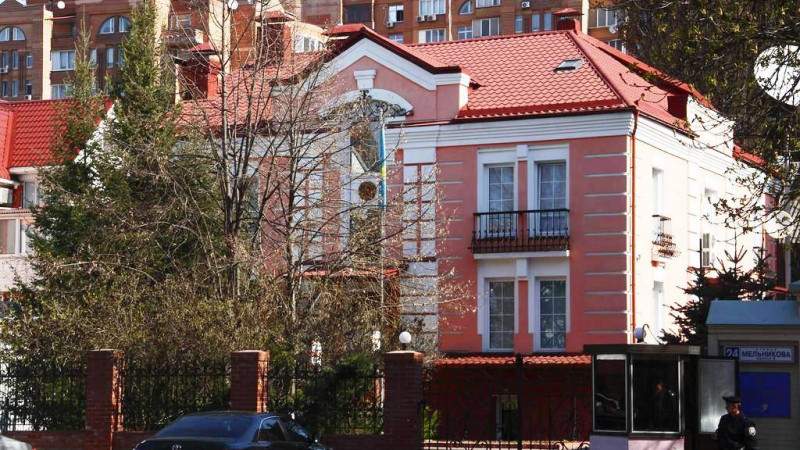 Елшілік Украинадағы қазақстандықтарды есепке тұруға шақырды
