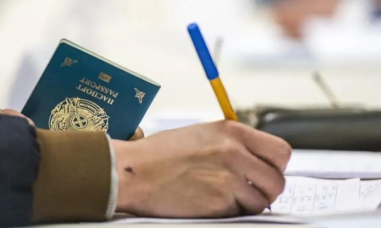 Биыл 7 мыңға жуық этникалық қазақ қандас мәртебесін алды 