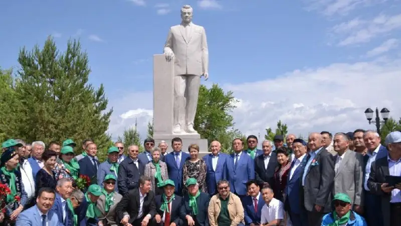 Бақанаста Дінмұхамед Қонаевтың ескерткіші ашылды