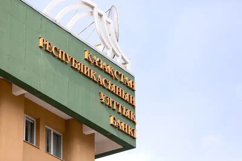 ВКонтакте желісіндегі фемдом фотоларында медфетиш