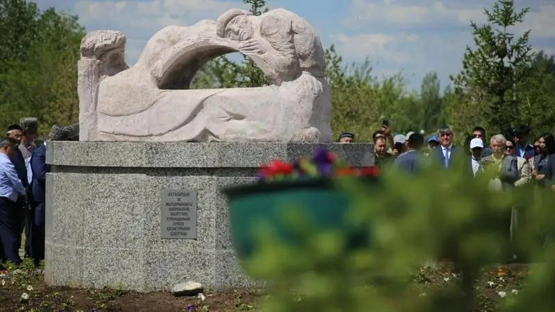 Ашаршылық құрбандарына ескерткіш орнатылды
