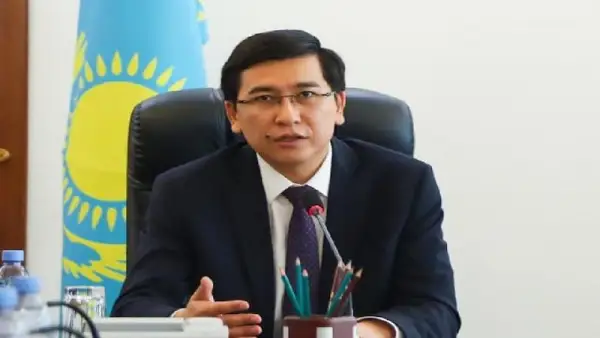 Аймағамбетов COVID-19 індетіне қарсы отандық екпені қабылдады 