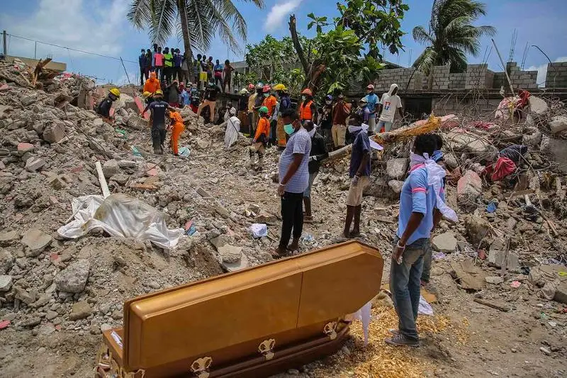 Гаитиде жер сілкінісінен қаза болғандар саны 2 189 адамға жетті 