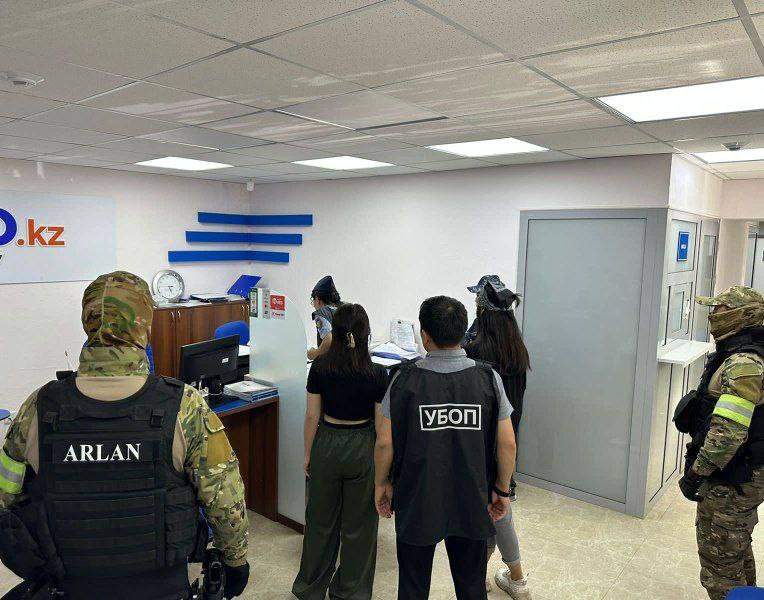 Қарағандыда жалған техникалық байқаудан өту құжаттарын жасаған сақтандыру компаниясының менеджері ұсталды