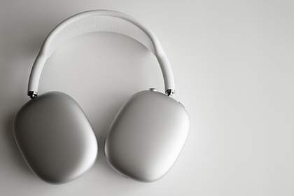 Apple құлаққапты шыныдан жасады