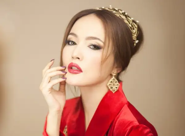 Жұлдыздар сұлулықтың құпиясымен бөлісті