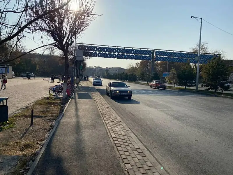 Шымкенттегі Республика даңғылында орташа жөндеу жұмыстары жүргізілуде