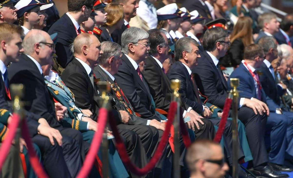 Тоқаев 9 мамырда Ресейдегі әскери шеруге бара ма? 
