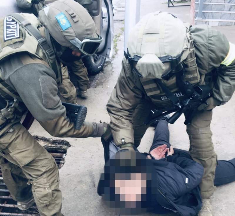 ІІМ контрабанда және заңсыз көші-қон ұйымдастырумен айналысқан топты ұстады 