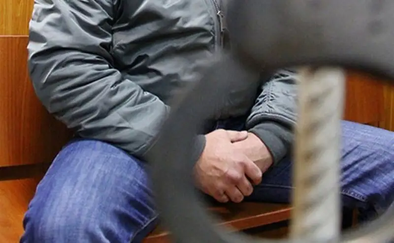 «Мәслихат депутаты 15 жастағы қыздың пәктігін алу үшін миллион төлеген»