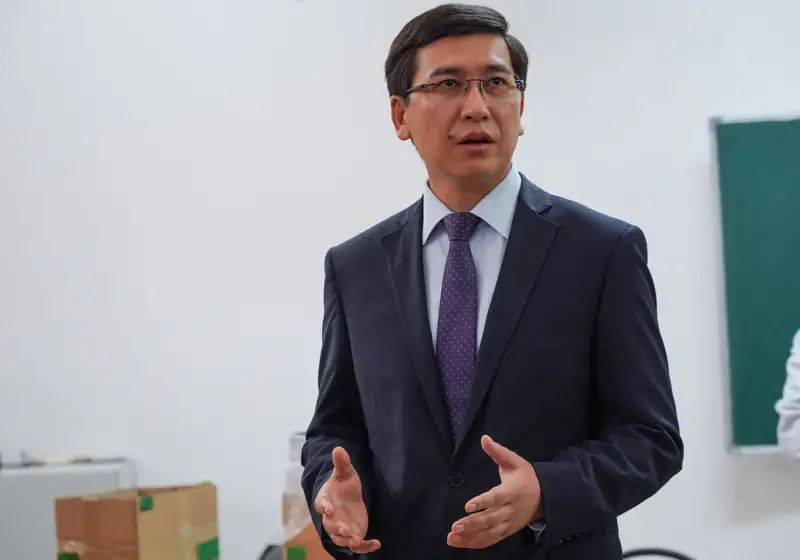 Асхат Аймағамбетов КАЗГЮУ университетіне оқытушы болды