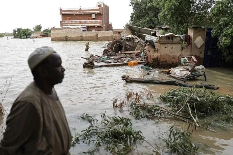 Суданда төтенше жағдай енгізілді
