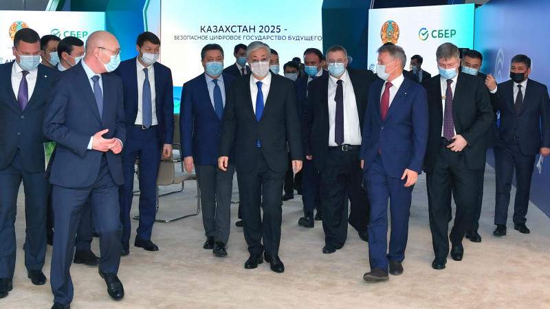 Президент ресейлік делегациямен кездесті
