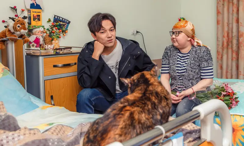 Димаш қайтыс болған жанкүйеріне ән арнады