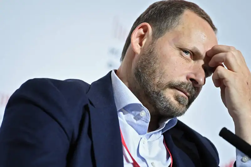 "Яндекстің" тең құрылтайшысы компаниядан кететінін мәлімдеді