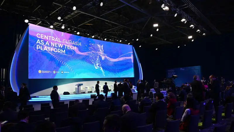 Тоқаев SpaceX және OneWeb-ке қатысты тапсырма берді