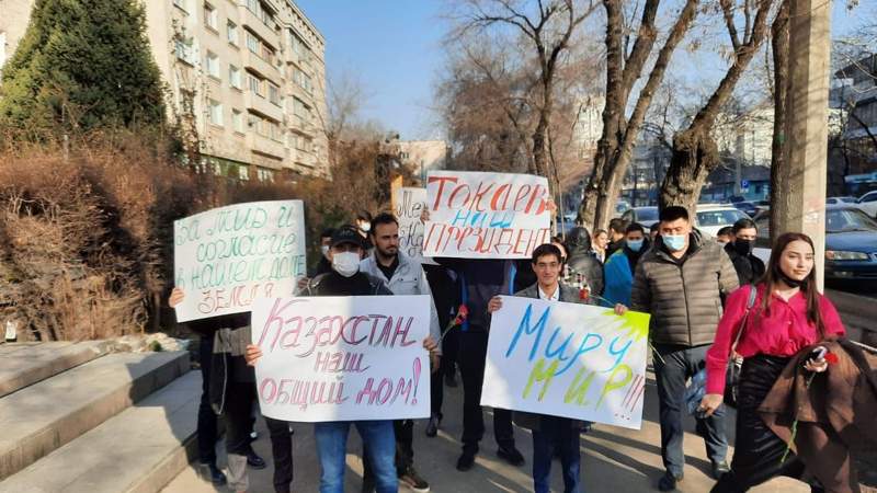 Алматыда бейбітшілік маршы өтті