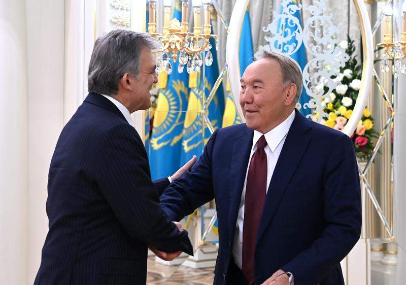 Нұрсұлтан Назарбаев Түркияның экс-Президенті Абдулла Гүлмен кездесті 