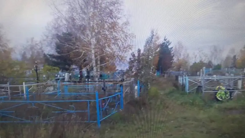 Қостанай облысында зират басынан темір ұрлағандар анықталды