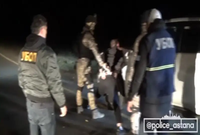 Астаналық полицейлер тапсырыспен кісі өлтірмек болған күдіктіні ұстады