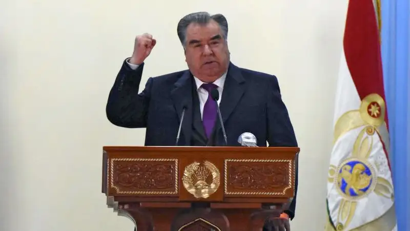 Эмомали Рахмон коронавирусты қалай жеңді?