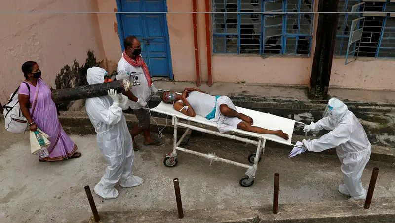 Үндістанда коронавирустан бір күнде 1100-ден астам адам қайтыс болды 