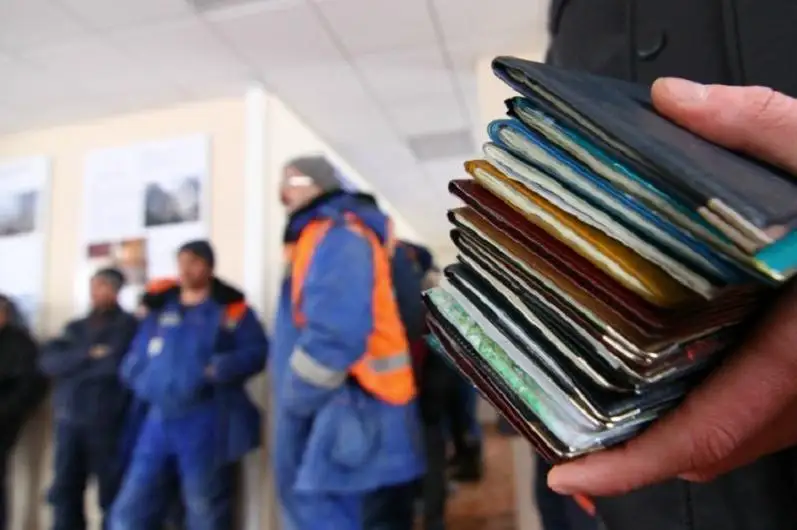 Қазақ гастарбайтерлері НЕГЕ көбейіп барады?